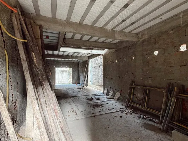 Casa com 200m² 3 quartos e 2 banheiros, à venda, no bairro Manguinhos em Serra