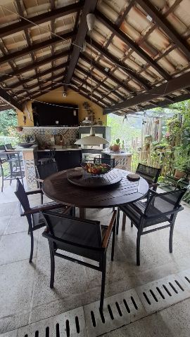 Casa com 600m² 3 quartos e 5 banheiros, à venda, no bairro Jacaré em Niterói