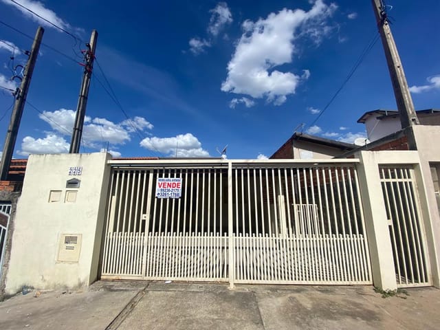 Casa com 250m² 3 quartos e 2 banheiros, à venda, no bairro Jardim Ouro Preto em Campinas