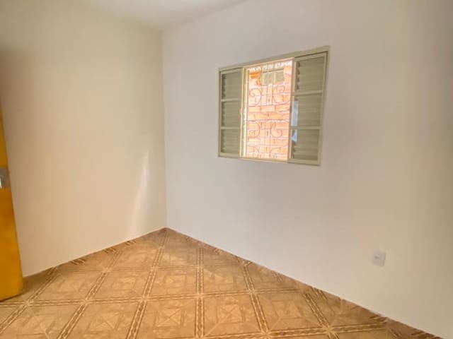 Casa com 250m² 3 quartos e 2 banheiros, à venda, no bairro Jardim Ouro Preto em Campinas
