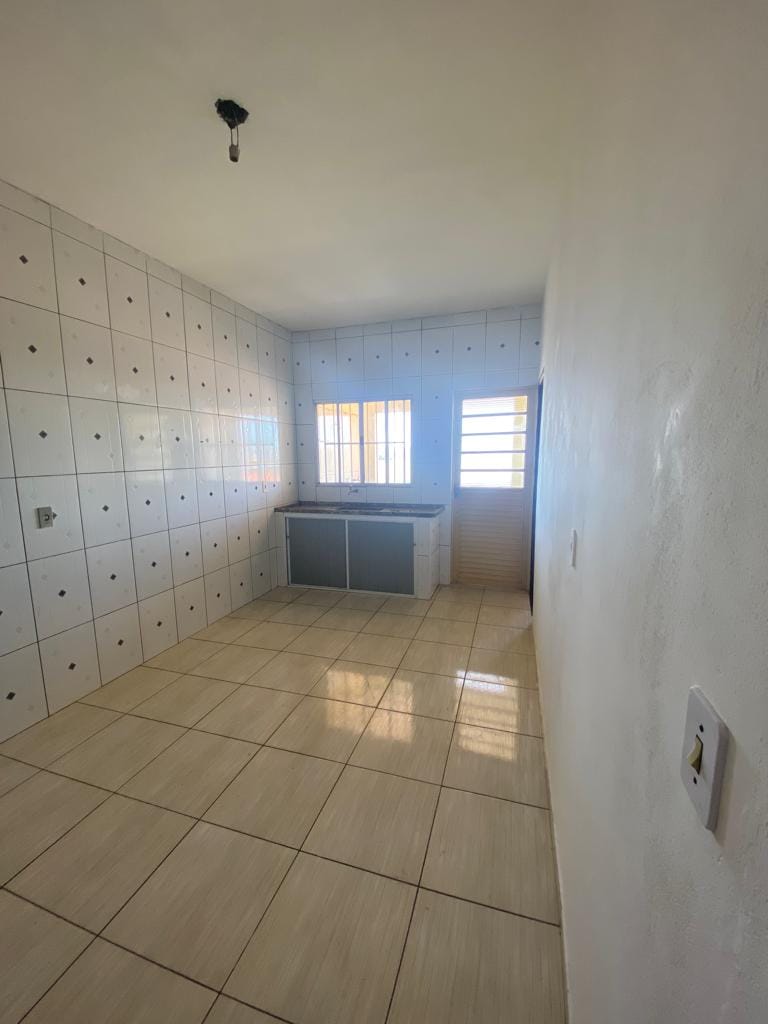 Casa à venda com 3 quartos, 300m² - Foto 4