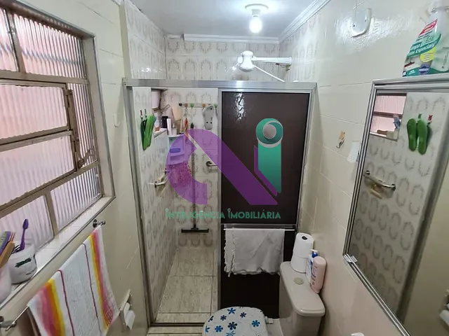 Casa 2 quartos e 1 banheiro, à venda, no bairro Conjunto Habitacional Presidente Castelo Branco em Carapicuíba
