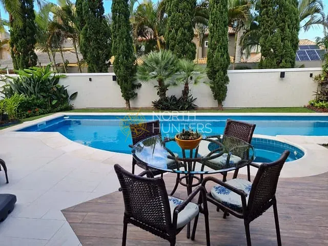 Casa com 450m² 5 quartos e 6 banheiros, à venda, no bairro Jurerê Internacional em Florianópolis
