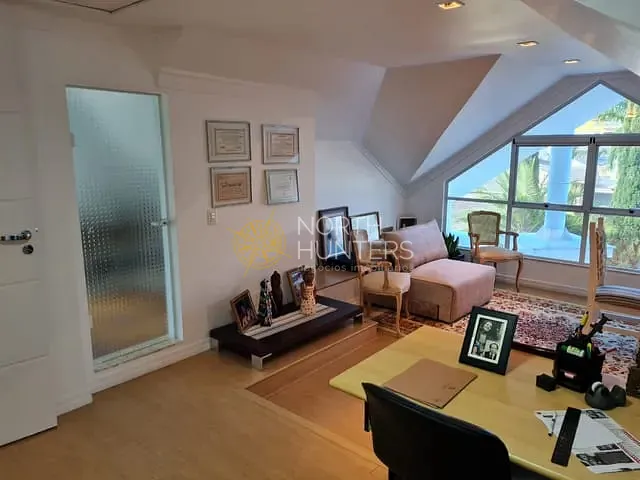 Casa com 450m² 5 quartos e 6 banheiros, à venda, no bairro Jurerê Internacional em Florianópolis
