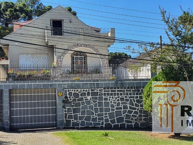 Prédio com 493m² 4 quartos e 4 banheiros, à venda, no bairro Água Verde em Curitiba