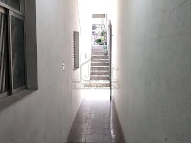 Casa com 125m² 2 quartos e 1 banheiro, à venda, no bairro Jardim Zaira em Mauá