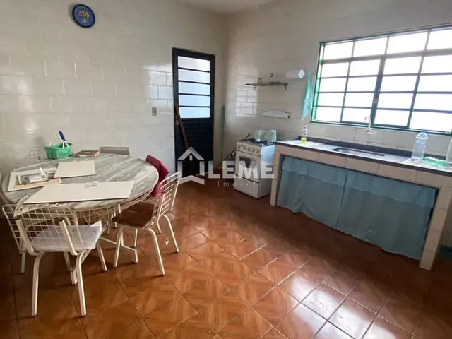 Casa 2 quartos e 1 banheiro, à venda, no bairro Núcleo Habitacional Nenê Pereira Lima em Mococa