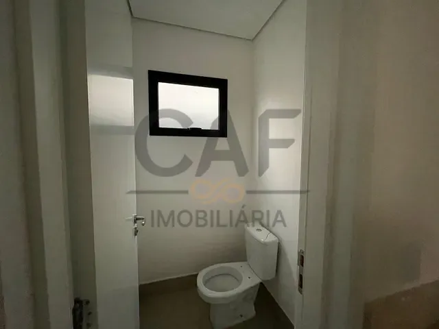 Casa com 200m² 3 quartos e 2 banheiros, à venda, no bairro Centro em Jaguariúna