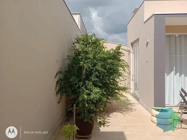 Casa com 400m² 4 quartos e 3 banheiros, à venda, no bairro Jardim Celani em Salto