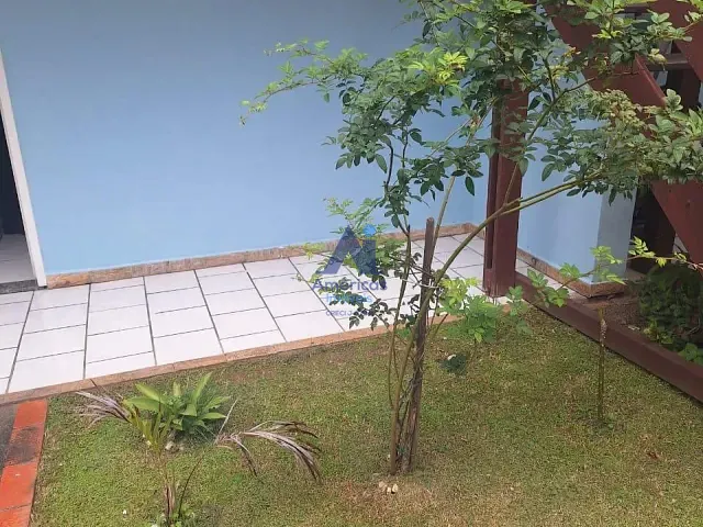 Casa 2 quartos e 2 banheiros, à venda, no bairro Centro em Arraial do Cabo