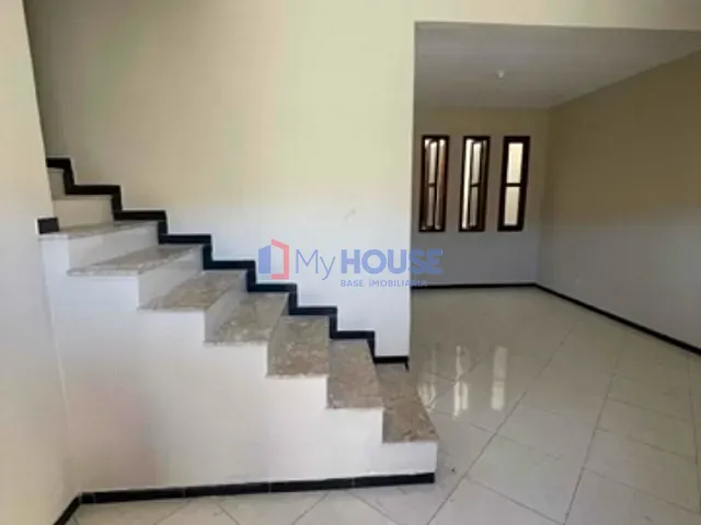 Casa com 190m² 4 quartos e 3 banheiros, à venda, no bairro Hernani Sá em Ilhéus