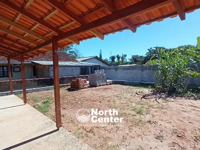 Casa 2 quartos e 1 banheiro, para alugar, no bairro Costeira em Balneário Barra do Sul