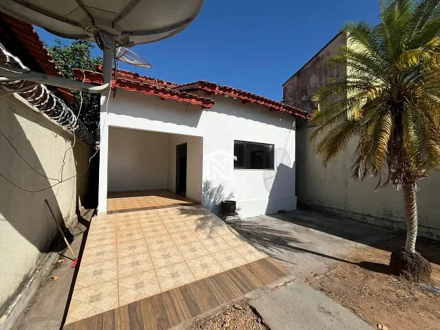 Casa com 350m² 3 quartos e 2 banheiros, para alugar, no bairro Centro em Paraíso do Tocantins