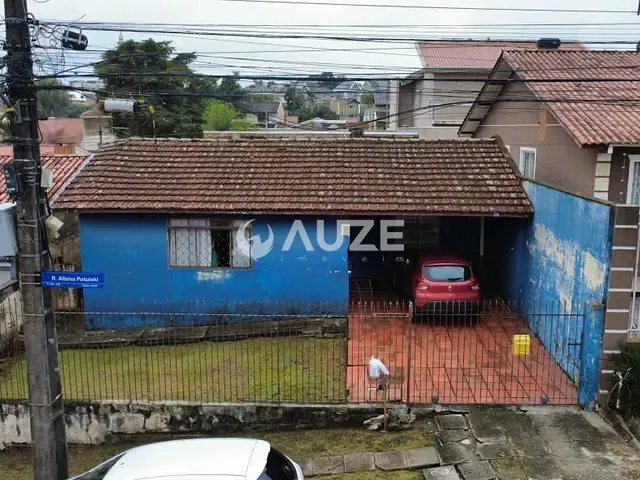 Casa com 306m² 3 quartos e 1 banheiro, à venda, no bairro Santo Inácio em Curitiba