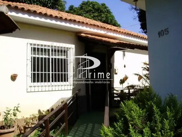 Casa com 798m² 5 quartos e 4 banheiros, à venda, no bairro Itacoatiara em Niterói