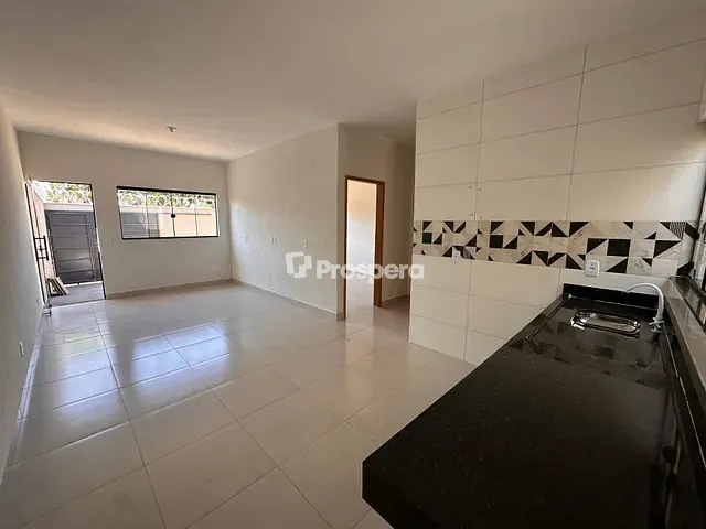 Casa com 107m² 2 quartos e 2 banheiros, à venda, no bairro Conjunto Vera Cruz em Goiânia