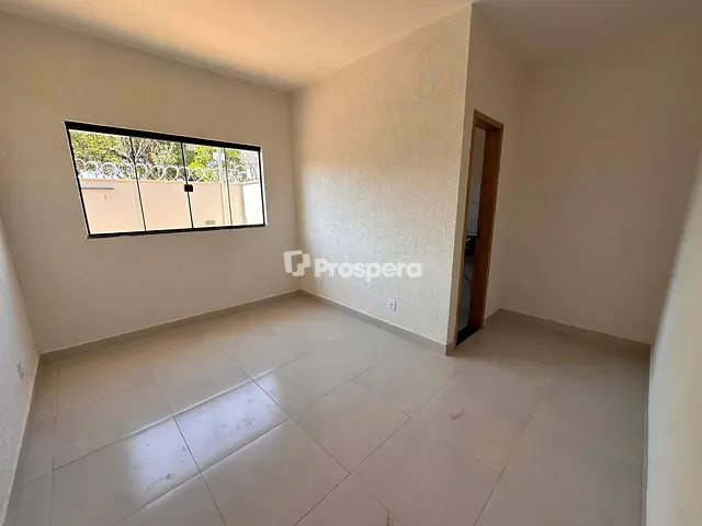 Casa com 107m² 2 quartos e 2 banheiros, à venda, no bairro Conjunto Vera Cruz em Goiânia