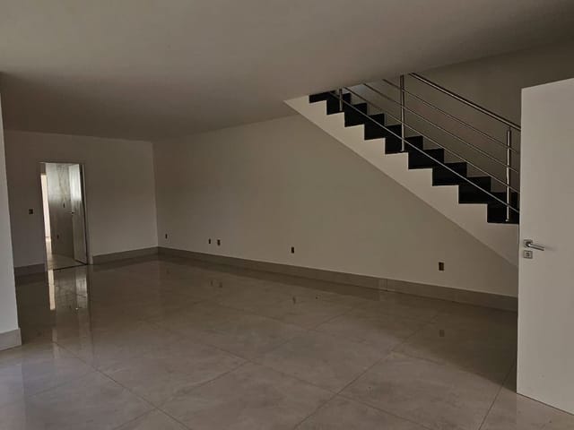 Casa 3 quartos e 1 banheiro, à venda, no bairro Ouro Verde em Rio das Ostras