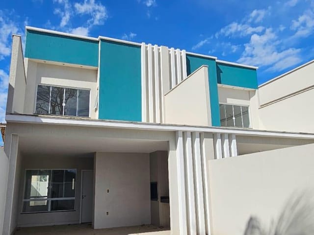 Casa 3 quartos e 1 banheiro, à venda, no bairro Ouro Verde em Rio das Ostras