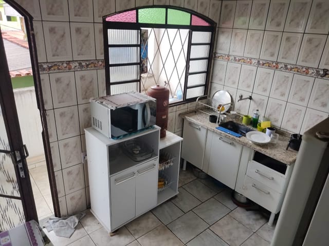 Casa 5 quartos e 2 banheiros, à venda, no bairro Vista do Sol em Belo Horizonte