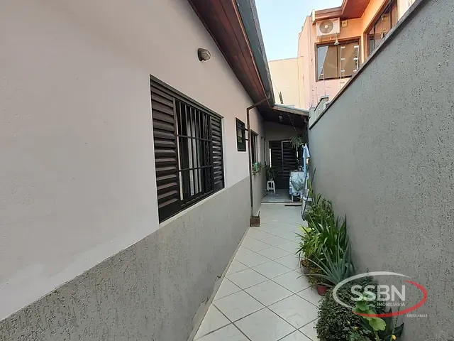 Casa com 150m² 3 quartos e 2 banheiros, à venda, no bairro Parque Residencial Klavin em Nova Odessa