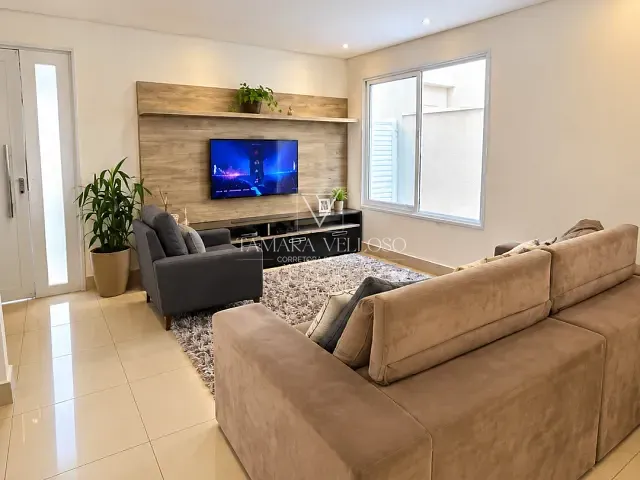 Casa 4 quartos e 5 banheiros, à venda, no bairro Vila Oliveira em Mogi das Cruzes