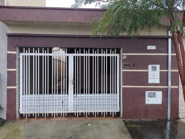 Casa com 160m² 2 quartos e 1 banheiro, à venda ou para alugar, no bairro Jardim Almeida em São João da Boa Vista
