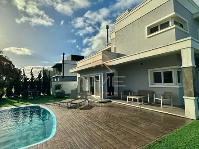 Casa 3 quartos e 3 banheiros, à venda, no bairro Laranjal em Pelotas