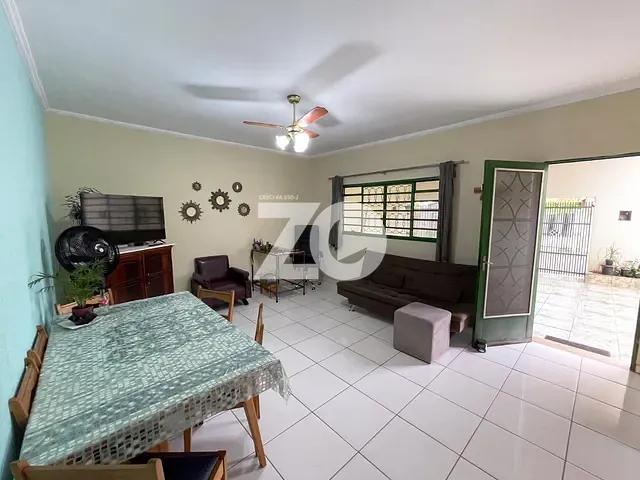 Casa com 250m² 2 quartos e 3 banheiros, à venda, no bairro Parque dos Eucaliptos em Bauru