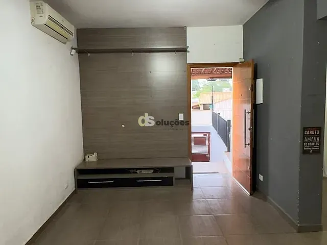Casa 3 quartos e 2 banheiros, à venda, no bairro Vila Comercial em São Paulo