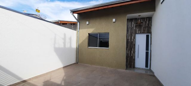 Casa com 150m² 3 quartos e 1 banheiro, à venda, no bairro Parque das Nações em Pindamonhangaba