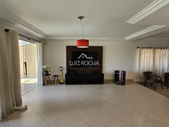 Casa com 361m² 4 quartos e 4 banheiros, à venda, no bairro São Paulo II em Cotia