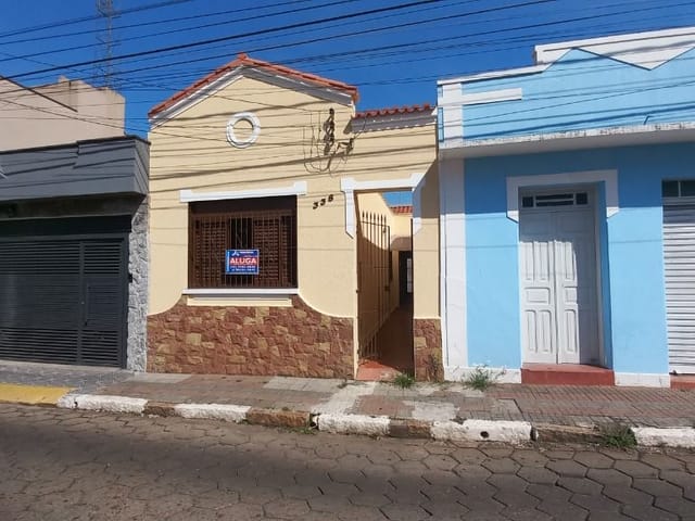 Casa 2 quartos e 1 banheiro, para alugar, no bairro Centro em Tatuí