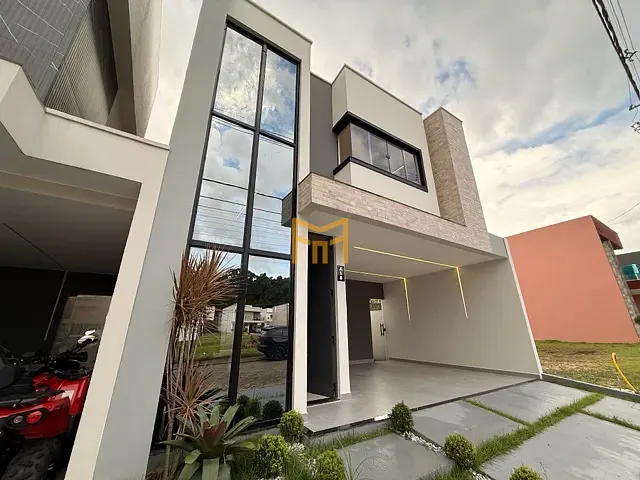 Casa 4 quartos e 5 banheiros, à venda, no bairro Mangueirão em Belém