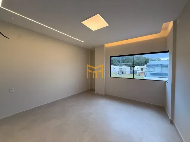 Casa 4 quartos e 5 banheiros, à venda, no bairro Mangueirão em Belém