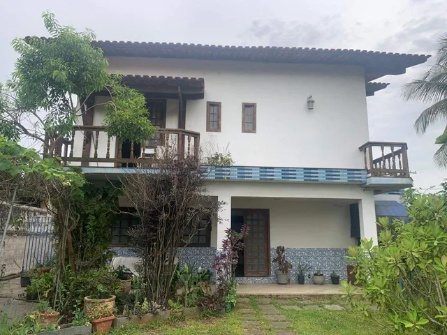 Casa com 720m² 8 quartos e 7 banheiros, para alugar, no bairro Itaipu em Niterói