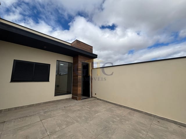 Casa 3 quartos e 2 banheiros, à venda, no bairro Jardim São Lucas em Salto de Pirapora