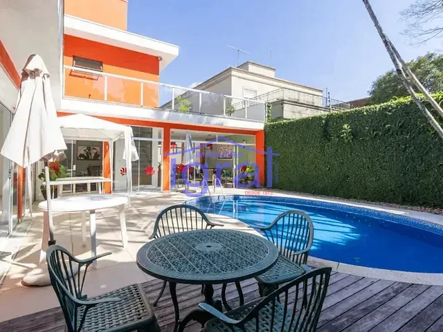 Casa com 605m² 3 quartos e 6 banheiros, à venda, no bairro Alto de Pinheiros em São Paulo