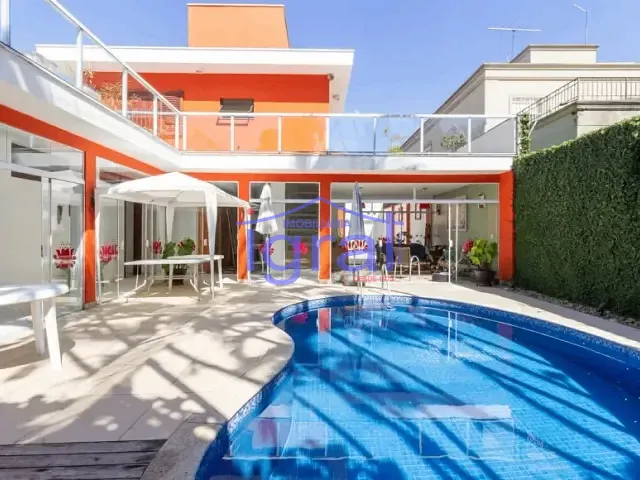 Casa com 605m² 3 quartos e 6 banheiros, à venda, no bairro Alto de Pinheiros em São Paulo