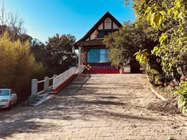 Casa 14 quartos e 7 banheiros, à venda, no bairro centro em Petrópolis