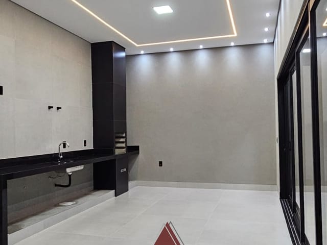Casa com 377m² 4 quartos e 3 banheiros, à venda, no bairro Residencial Amazonas em Franca