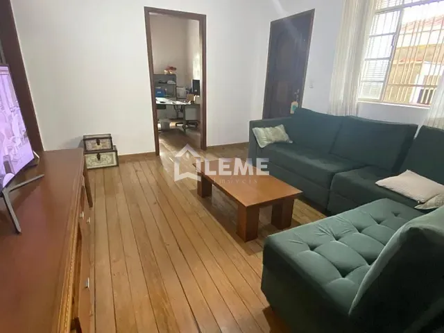 Casa 4 quartos e 2 banheiros, à venda, no bairro Centro em Mococa