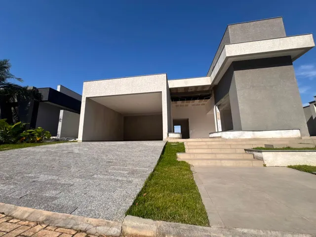 Casa 4 quartos e 6 banheiros, à venda, no bairro Ingleses do Rio Vermelho em Florianópolis
