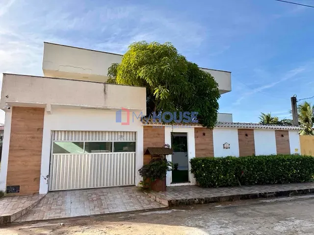 Casa com 450m² 4 quartos e 4 banheiros, à venda, no bairro Olivença em Ilhéus
