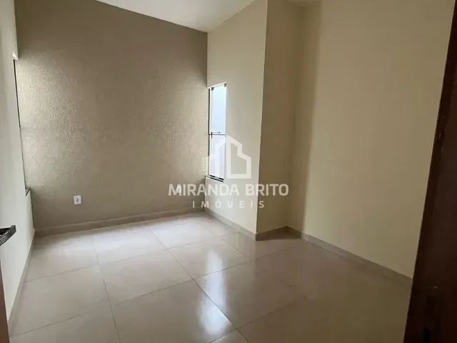 Casa 3 quartos e 2 banheiros, à venda, no bairro Residencial Jardim Canedo em Senador Canedo