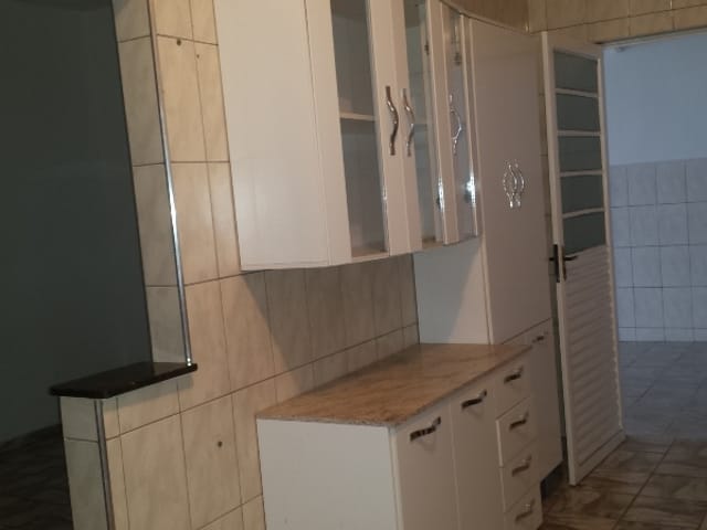Casa com 415m² 4 quartos e 2 banheiros, à venda, no bairro Residencial Comercial Vila Verde em Pindamonhangaba