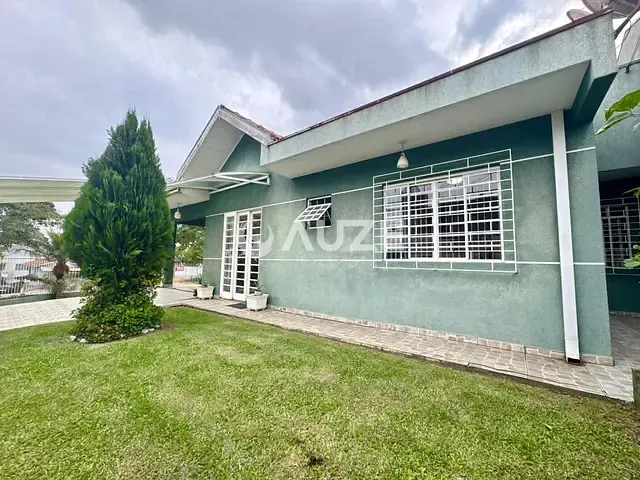Casa com 73m² 3 quartos e 1 banheiro, à venda, no bairro Pinheirinho em Curitiba