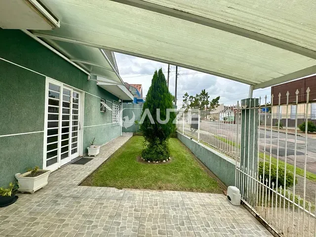 Casa com 73m² 3 quartos e 1 banheiro, à venda, no bairro Pinheirinho em Curitiba