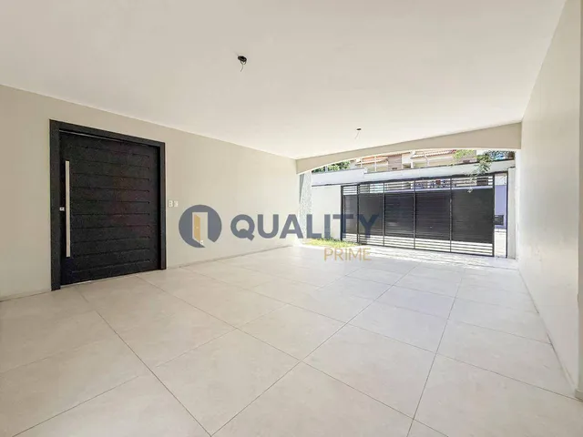 Casa com 360m² 4 quartos e 3 banheiros, à venda, no bairro Amadeu Furtado em Fortaleza