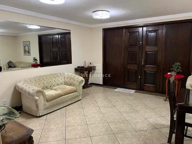 Casa com 221m² 4 quartos e 3 banheiros, à venda, no bairro Vila Santa Cecília em Volta Redonda